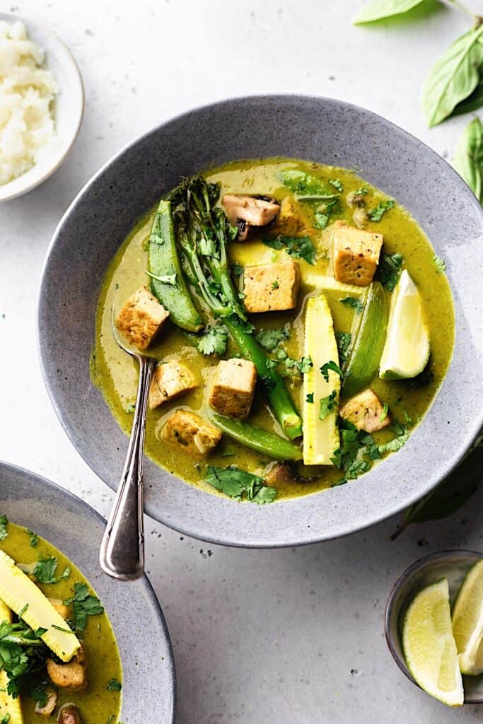 Thai Green Curry with Tofu and Vegetables